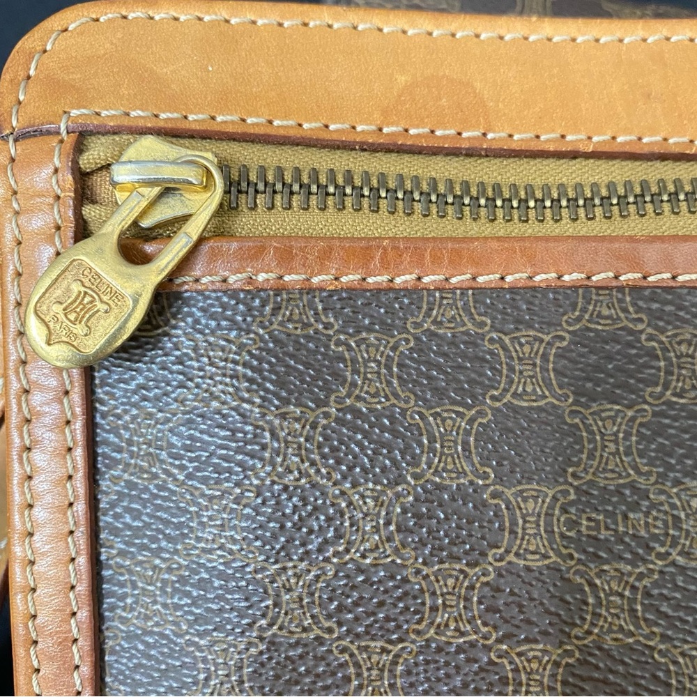 Celine Triomphe Clutch - Picture 6 of 16